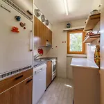 Chesa Gravulaina - *