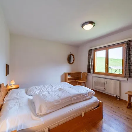 Apartman Chesa Gravulaina - *