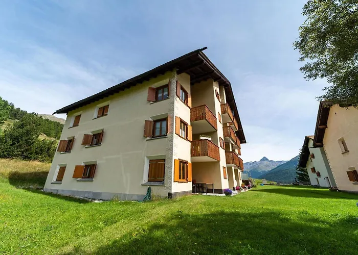 Apartman Chesa Gravulaina - *